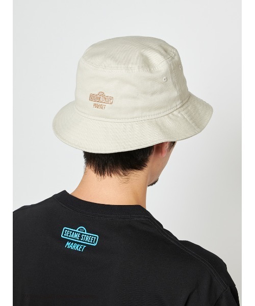 SESAME STREET（セサミストリート）の「【SESAME STREET MARKET | NEW ERAR】コラボレーション キャラクターズ バケットハット（ハット・レディース・ピンク/ライトベージュ・F）」の3枚目の写真