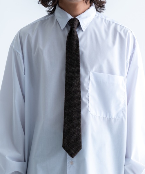 SINSS(シンス)の「Tweed classic tie / ツイードクラシックネクタイ(ネクタイ・メンズ・ブラウン/チャコール・FREE)」の2枚目の写真