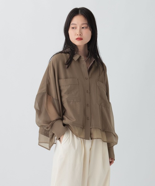 LEPSIM（レプシィム）の「切り替えポンチョショートシャツ　579360（シャツ/ブラウス・レディース・イエロー/ブラウン/ブルー/グレー・FREE）」の3枚目の写真