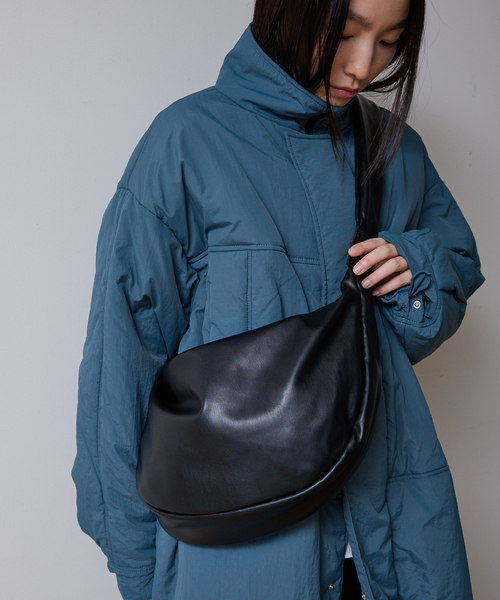 NOMINE（ノミネ）の「【SPRUCE】エコレザー ショルダーバッグ（ショルダーバッグ・レディース・ブラック/ベージュ・フリー）」の8枚目の写真