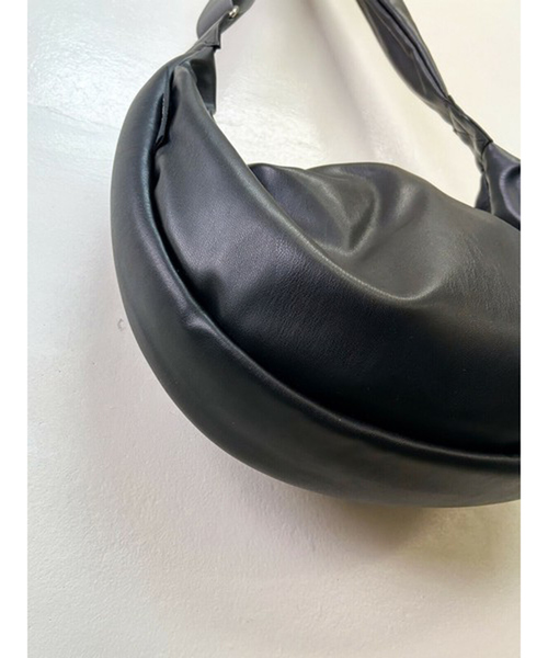 NOMINE（ノミネ）の「【SPRUCE】エコレザー ショルダーバッグ（ショルダーバッグ・レディース・ブラック/ベージュ・フリー）」の16枚目の写真