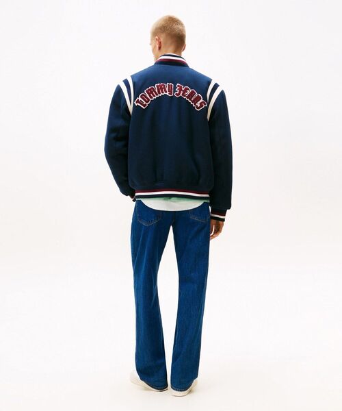tommy jeans(トミー ジーンズ)の「ベストバーシティジャケット(ブルゾン・メンズ・ネイビー・SMALL/LARGE/MEDIUM)」の4枚目の写真
