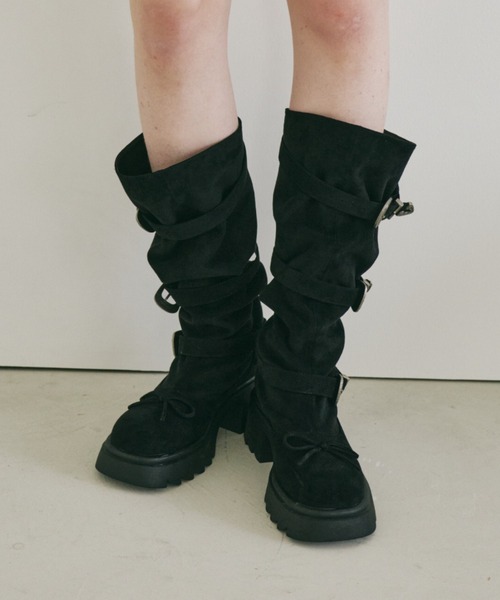 idem(イデム)の「2way kushu-kushu suede boots / 2wayスエードブーツ(ブーツ・レディース・ブラウン/ブラック・SMALL/MEDIUM/LARGE)」の4枚目の写真