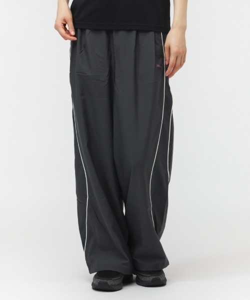 PUMA（プーマ）の「プーマ PUMA TRN EDGE ウラメッシュライナーウーブン PT（その他パンツ・レディース・チャコールグレー/グリーン・S/M/L）」の2枚目の写真