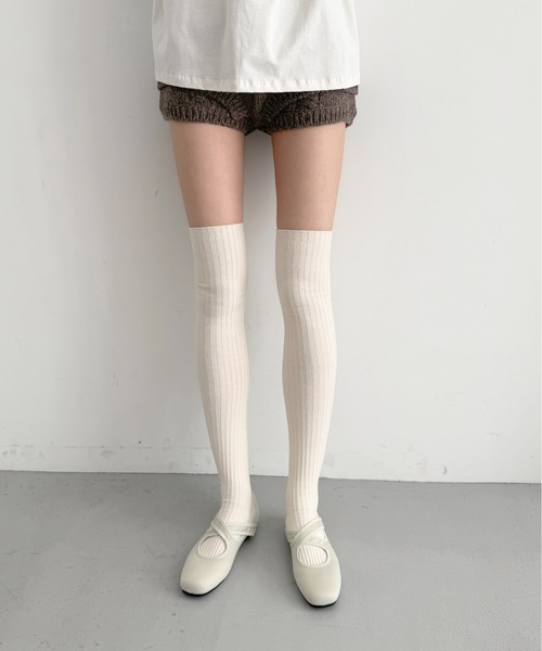 BASERANGE（ベースレンジ）の「Baserange Overknee socks（ソックス/靴下・レディース・ピンク/グレー/ナチュラル・36）」の3枚目の写真