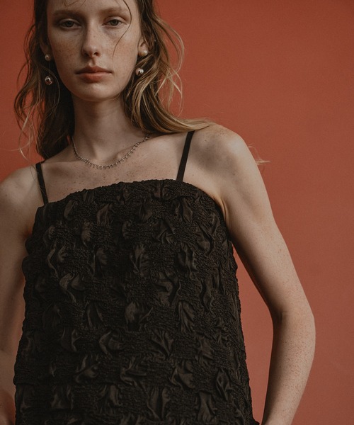 et.UNiVER(エトユニベール)の「Shirred layered dress set(ドレス・レディース・ブラック/グレー/キャメル・SMALL/MEDIUM/LARGE)」の12枚目の写真
