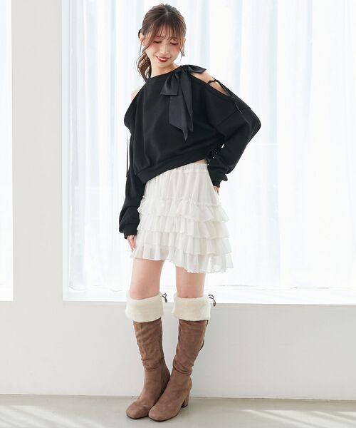 MAJESTIC LEGON（マジェスティックレゴン）の「オープンショルダーリボンスウェット（スウェット・レディース・ピンク/アイボリー/ブラック/チャコールグレー・MEDIUM）」の19枚目の写真