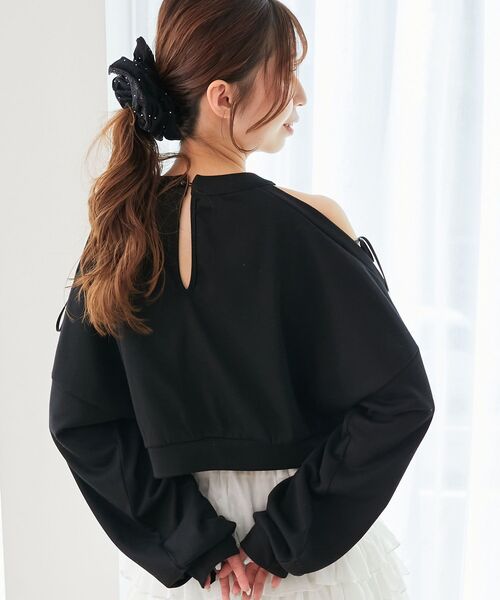 MAJESTIC LEGON（マジェスティックレゴン）の「オープンショルダーリボンスウェット（スウェット・レディース・ピンク/アイボリー/ブラック/チャコールグレー・MEDIUM）」の15枚目の写真