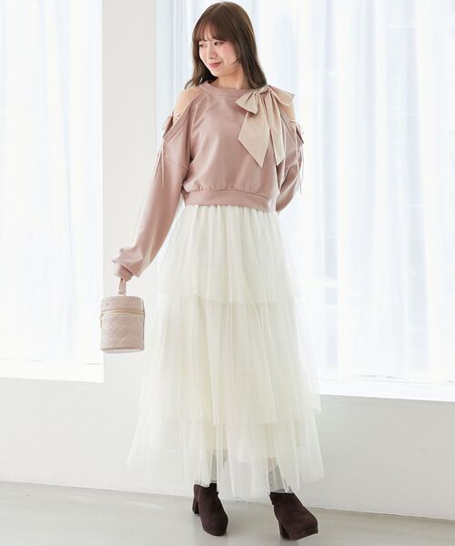 MAJESTIC LEGON（マジェスティックレゴン）の「オープンショルダーリボンスウェット（スウェット・レディース・ピンク/アイボリー/ブラック/チャコールグレー・MEDIUM）」の12枚目の写真