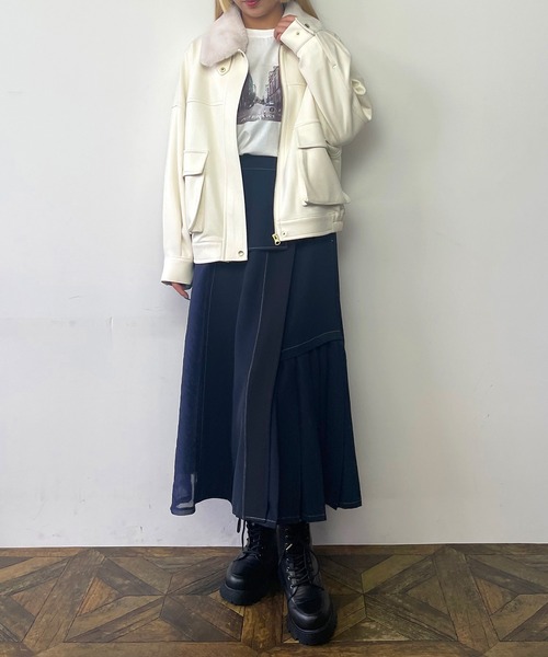 NICOLE CLUB(ニコル クラブ)の「2wayヴィンテージ加工ブルゾン(ブルゾン・レディース・オフホワイト/ブラウン・MEDIUM)」の14枚目の写真