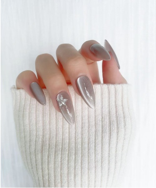 KONVINI（コンビニ）の「【not a nail】水光マグネットビジューラインデザインロングネイルチップ（ネイルシール/ネイルチップ・レディース・グレイッシュブルー/ベージュ/シルバー/スカイブルー系/ベージュ系その他・SMALL/MEDIUM）」の5枚目の写真