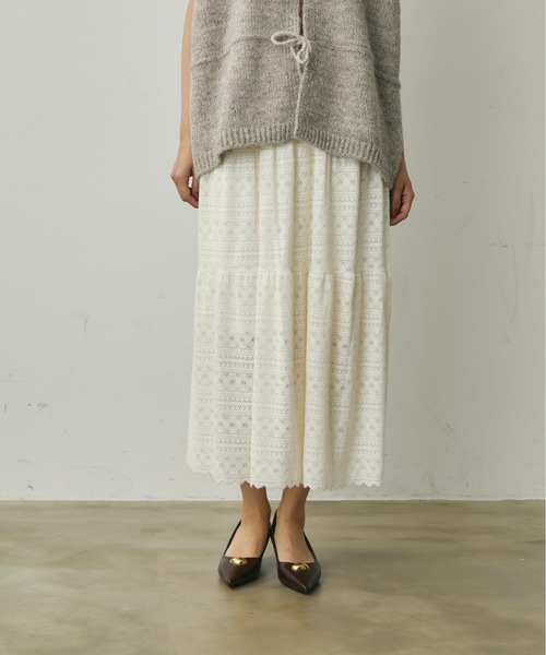 Lunea(ルネア)の「花柄レースロングスカート(スカート・レディース・ホワイト/ブラック/ベージュ・FREE)」の12枚目の写真
