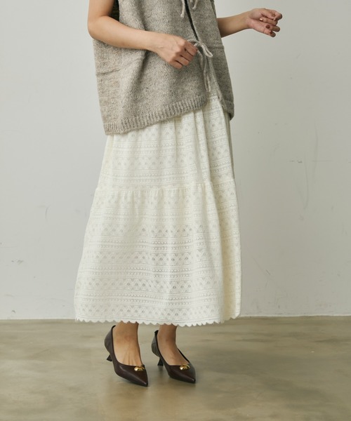 Lunea(ルネア)の「花柄レースロングスカート(スカート・レディース・ホワイト/ブラック/ベージュ・FREE)」の15枚目の写真