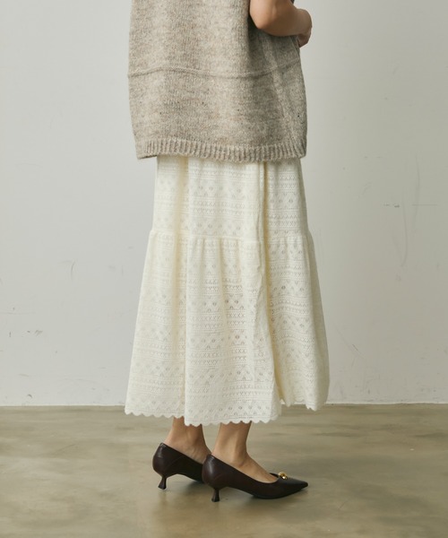 Lunea(ルネア)の「花柄レースロングスカート(スカート・レディース・ホワイト/ブラック/ベージュ・FREE)」の16枚目の写真