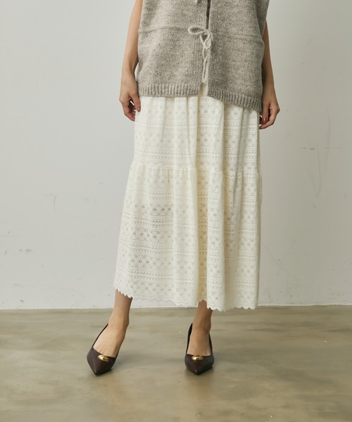 Lunea(ルネア)の「花柄レースロングスカート(スカート・レディース・ホワイト/ブラック/ベージュ・FREE)」の21枚目の写真