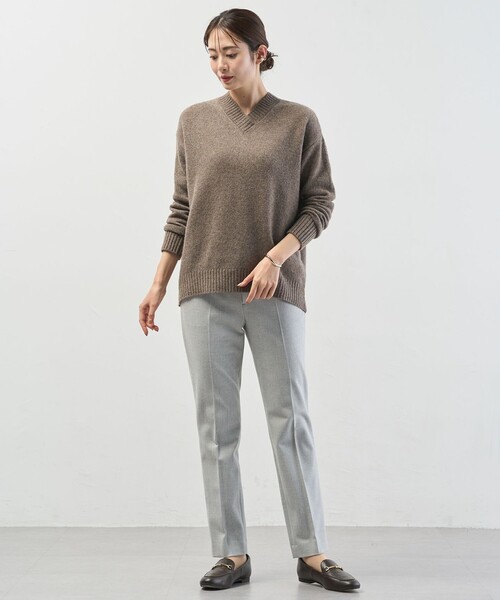 J.PRESS(ジェイプレス)の「チェルビック テーパード パンツ(その他パンツ・レディース・ブラック系/ライトグレー系/ブラウン系/グレー系・13/11/9/7)」の20枚目の写真