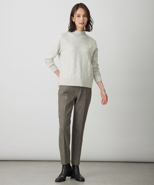 J.PRESS(ジェイプレス)の「チェルビック テーパード パンツ(その他パンツ・レディース・ブラック系/ライトグレー系/ブラウン系/グレー系・13/11/9/7)」の5枚目の写真