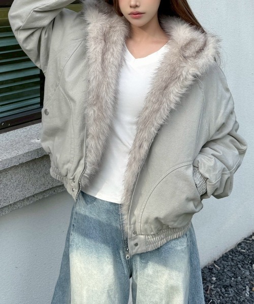 almo(アルモ)の「【LAMPOON】フェイクファーフードブルゾン(ブルゾン・レディース・グレー/ブラック・SMALL/MEDIUM/LARGE/X-LARGE)」の17枚目の写真