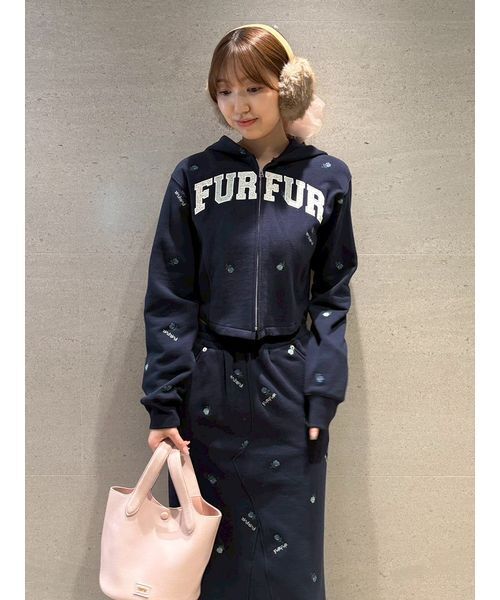 FURFUR（ファーファー）の「フラワー刺繍ジップアップフーディー
