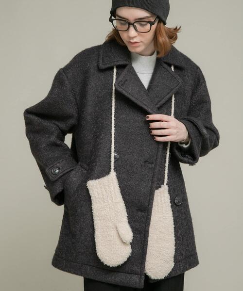 URBAN RESEARCH Sonny Label(アーバンリサーチサニーレーベル)の「ラメブークレーニットミトン(手袋・レディース・グレー/アイボリー/ネイビー・ONE)」の2枚目の写真