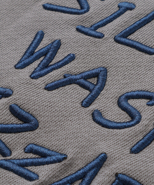 WASK（ワスク）の「ロゴ刺しゅう襟付きトレーナー(110~160cm)（スウェット・キッズ・グレー/ネイビー・130cm/140cm/150cm/160cm）」の12枚目の写真