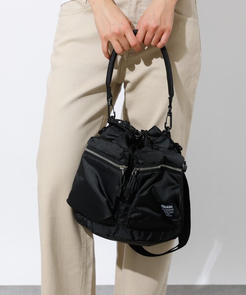 Dickies(ディッキーズ)の「【Dickies / ディッキーズ】 PADDED MP 2WAY BAG/ユニセックス【WEB限定】(バックパック/リュック・メンズ・カーキ/チャコールグレー/アイボリー/ブラック・フリー)」の3枚目の写真