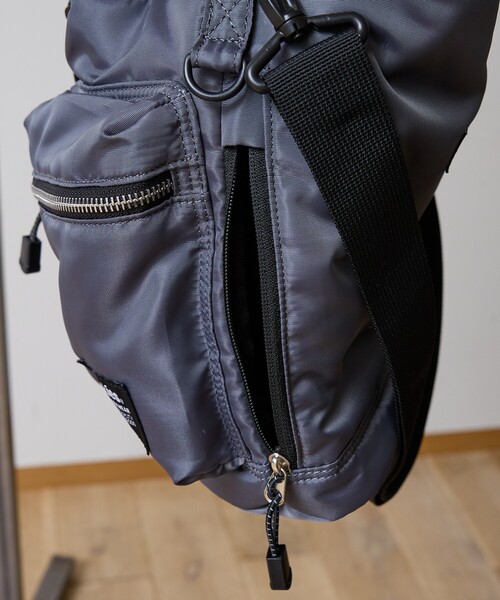 Dickies(ディッキーズ)の「【Dickies / ディッキーズ】 PADDED MP 2WAY BAG/ユニセックス【WEB限定】(バックパック/リュック・メンズ・カーキ/チャコールグレー/アイボリー/ブラック・フリー)」の10枚目の写真
