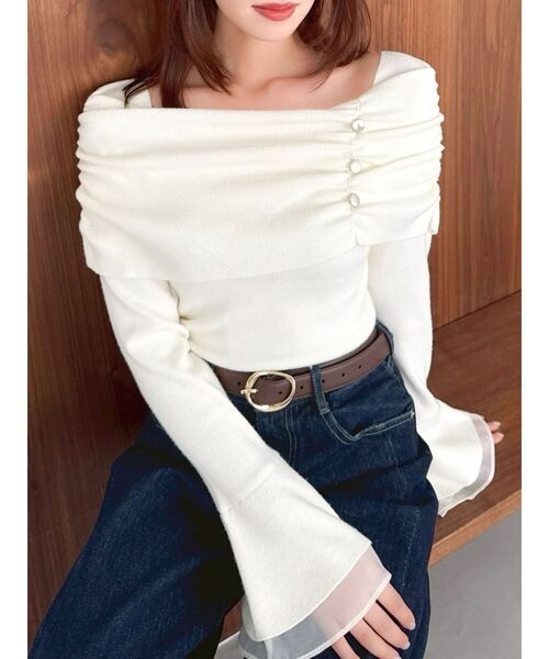 dazzlin（ダズリン）の「オフショルライクギャザーニット（ニット/セーター・レディース・ブラック/オフホワイト/ピンク/ボルドー・FREE）」の2枚目の写真