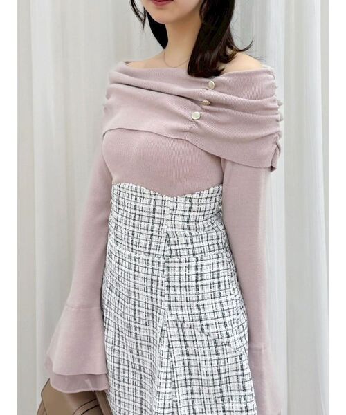 dazzlin（ダズリン）の「オフショルライクギャザーニット（ニット/セーター・レディース・ブラック/オフホワイト/ピンク/ボルドー・FREE）」の22枚目の写真