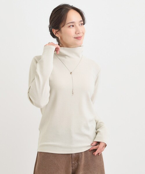 Cutie Blonde（キューティーブロンド）の「ラメスムースハイネックインナー（Tシャツ/カットソー・レディース・ダークブラウン/ブラック/アイボリー/ブルー・04/03/02/01）」の5枚目の写真