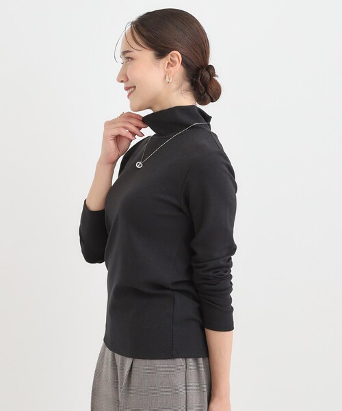 Cutie Blonde（キューティーブロンド）の「ラメスムースハイネックインナー（Tシャツ/カットソー・レディース・ダークブラウン/ブラック/アイボリー/ブルー・04/03/02/01）」の10枚目の写真