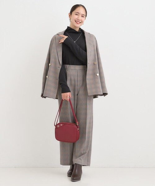 Cutie Blonde（キューティーブロンド）の「ラメスムースハイネックインナー（Tシャツ/カットソー・レディース・ダークブラウン/ブラック/アイボリー/ブルー・04/03/02/01）」の11枚目の写真