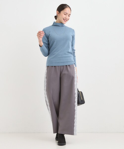 Cutie Blonde（キューティーブロンド）の「ラメスムースハイネックインナー（Tシャツ/カットソー・レディース・ダークブラウン/ブラック/アイボリー/ブルー・04/03/02/01）」の19枚目の写真