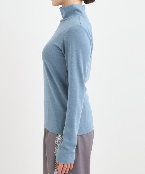 Cutie Blonde（キューティーブロンド）の「ラメスムースハイネックインナー（Tシャツ/カットソー・レディース・ダークブラウン/ブラック/アイボリー/ブルー・04/03/02/01）」の22枚目の写真