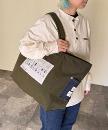 SNOOPY×OLD BETTY'S | スヌーピー【SNOOPY】Canvas Zip Tote Bag (FAMILY柄）(トートバッグ)