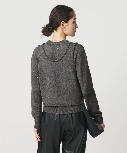 UNITED ARROWS（ユナイテッドアローズ）の「フラワー スパンコール クルーネック ニット（ニット/セーター・レディース・オフホワイト/ライトピンク/ダークグレー・FREE）」の4枚目の写真