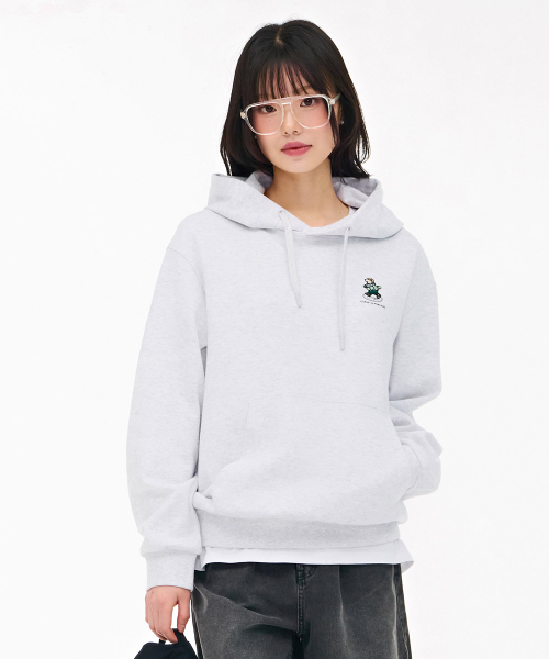 CHASECULT(チェイスカルト)の「共用キャラクターグラフィックフードパーカー-ライトグレー(パーカー・メンズ・ライトグレー・90/100/95/105)」の4枚目の写真