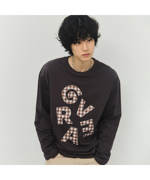 GRAVER（グレーバー）の「[ユニセックス]GチェックロングスリーブTシャツ_3カラー（Tシャツ/カットソー・レディース・ホワイト/ブラック/チャコール・LARGE/MEDIUM）」の3枚目の写真