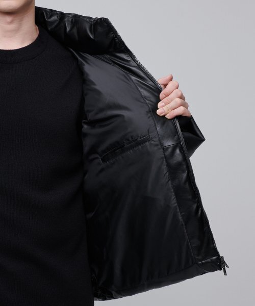 MUSINSA STANDARD（ムシンサスタンダード）の「シンセティックレザープッパーショートパディングジャケット[ブラック]（ダウンジャケット/コート・メンズ・その他・MEDIUM/LARGE/X-LARGE/XX-LARGE）」の12枚目の写真