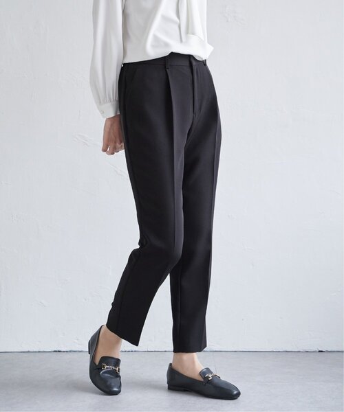 IKKA LOUNGE（イッカラウンジ）の「【洗濯機で洗える／セットアップ対応】ウォッシャブルテーパードパンツ（その他パンツ・レディース・ネイビー/ブラック/グレイッシュベージュ・M/L/XL/S）」の20枚目の写真