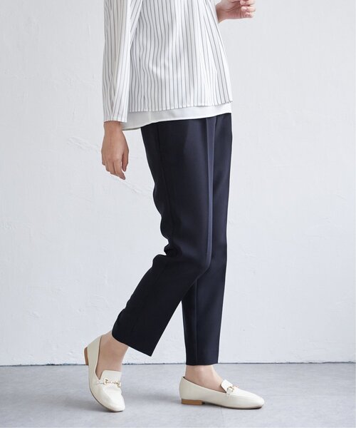 IKKA LOUNGE（イッカラウンジ）の「【洗濯機で洗える／セットアップ対応】ウォッシャブルテーパードパンツ（その他パンツ・レディース・ネイビー/ブラック/グレイッシュベージュ・M/L/XL/S）」の14枚目の写真