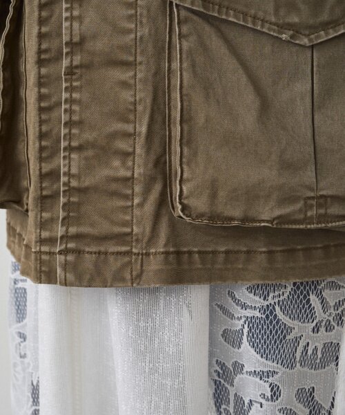 LOUNGEDRESS（ラウンジドレス）の「ヴィンテージライクミリタリージャケット（その他アウター・レディース・カーキ・FREE）」の4枚目の写真