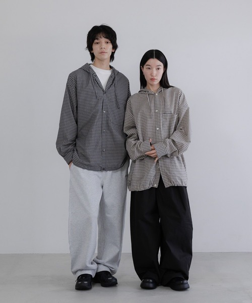 LOWRYS FARM（ローリーズファーム）の「【LFM(U)】フーディーチェックシャツ　 639522（シャツ/ブラウス・メンズ・チャコールグレー/ベージュ・MEDIUM/LARGE）」の16枚目の写真