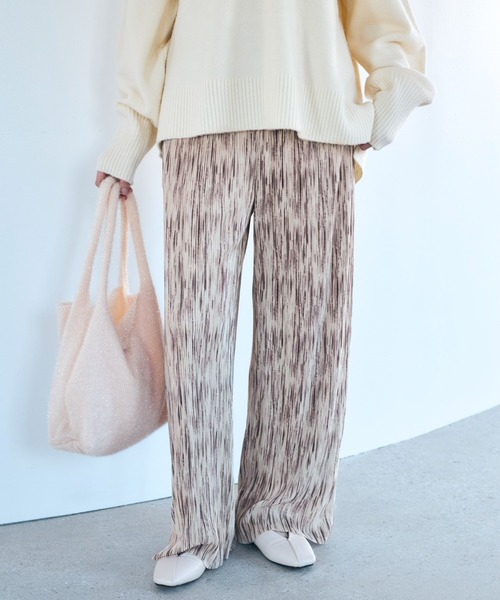 Elura（エルーラ）の「アコーディオン楊柳パンツ/621803（その他パンツ・レディース・アイボリー/ブラック・FREE）」の2枚目の写真