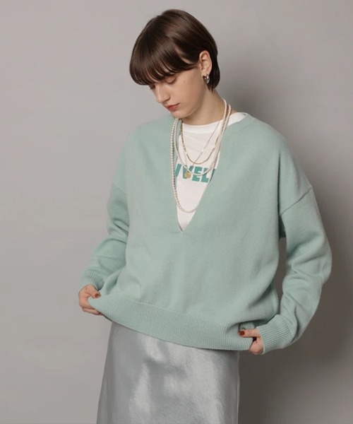 CADUNE(カデュネ)の「スプリングキーネックニット(ニット/セーター・レディース・ミント/ネイビー/モカ/ターコイズブルー/ホワイト・38)」の4枚目の写真