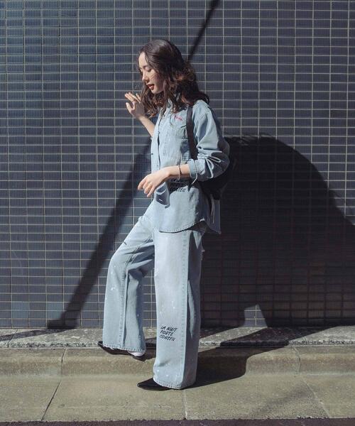 PICCADILLY（ピカデリー）の「『別注』PICCADILLY×URBAN RESEARCH　刺繍デニムシャツ（シャツ/ブラウス・レディース・ライトグレー/ライトインディゴブルー・FREE）」の14枚目の写真