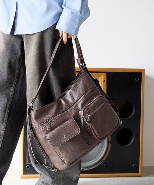 PBLIM（ページボーイリム）の「《UNISEX/３WAYで使える》７ポケットショルダーバッグ（ショルダーバッグ・レディース・ブラック/ブラウン/ターコイズブルー・FREE）」の16枚目の写真