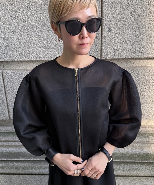 JENNE(ジェンヌ)の「シアー立体ブルゾン(日本生地)(その他アウター・レディース・ホワイト/ブラック/ネイビー・MEDIUM/SMALL/X-LARGE/LARGE)」の2枚目の写真