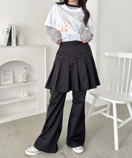 SOLLON.(ソルロン)の「プリーツスカートレイヤード風パンツ(その他パンツ・レディース・チャコールグレー/ブラック・FREE)」の6枚目の写真