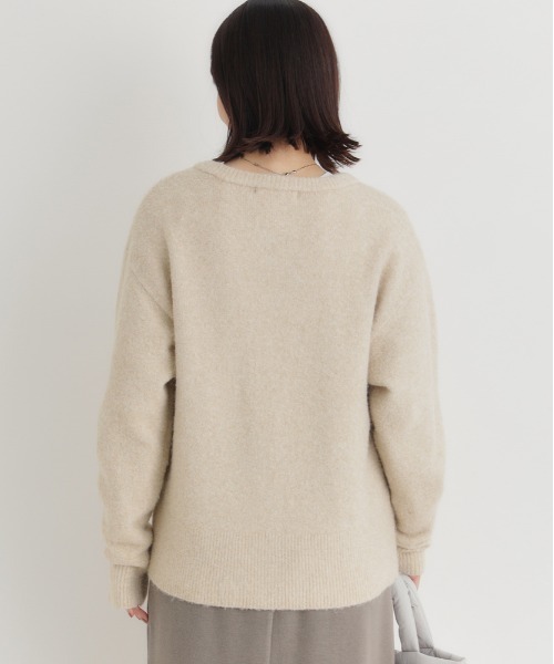 Right-on（ライトオン）の「【HONEYSUCKLE ROSE】シャギークルーカーディガン (オーバーサイズ/ふわふわニット/保温性)（カーディガン/ボレロ・レディース・ダークグレー/ベージュ/ブラウン・L/M）」の10枚目の写真